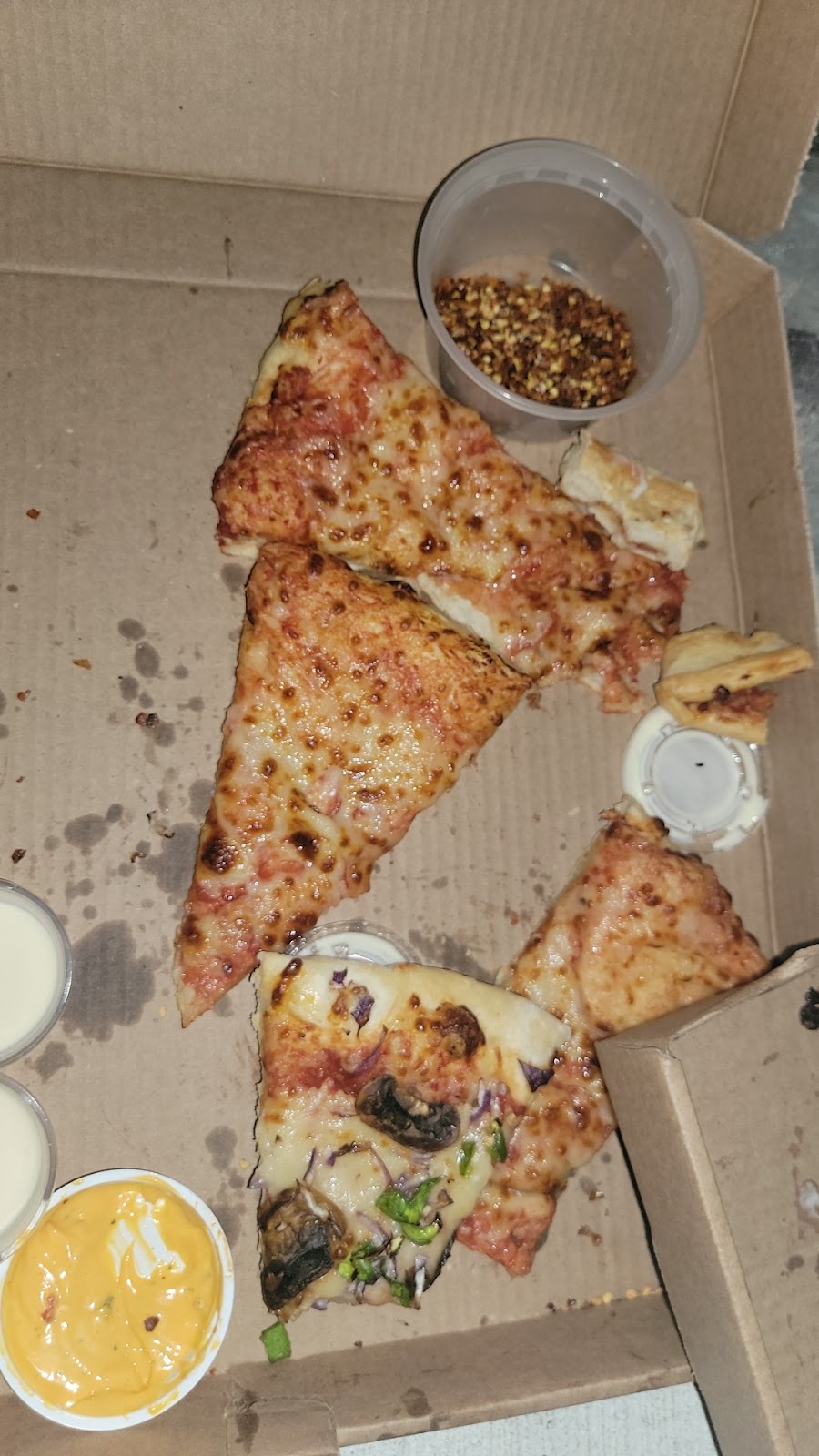 Pizza Party All Night | 4564 Victoria Ave, Niagara Falls, ON L2E 4B6, Canada | Phone: (905) 353-8888