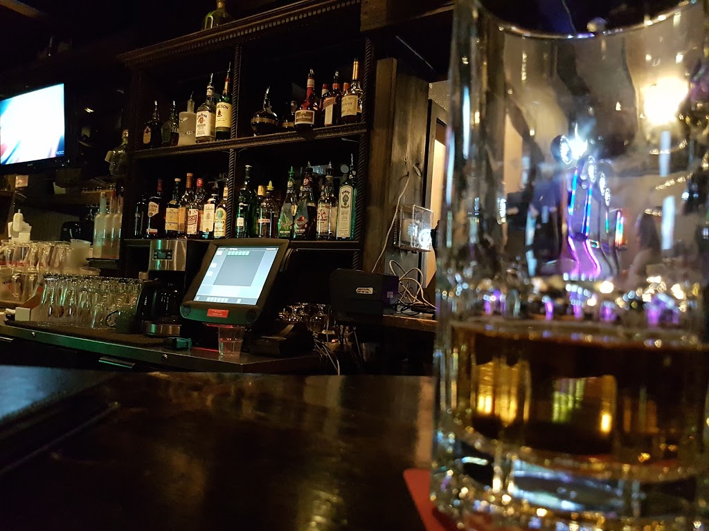 Coasters Bar & Grill Ltd | 16666 McKenzie Lake Blvd SE, Calgary, AB T2Z 1N4, Canada | Phone: (403) 457-0078