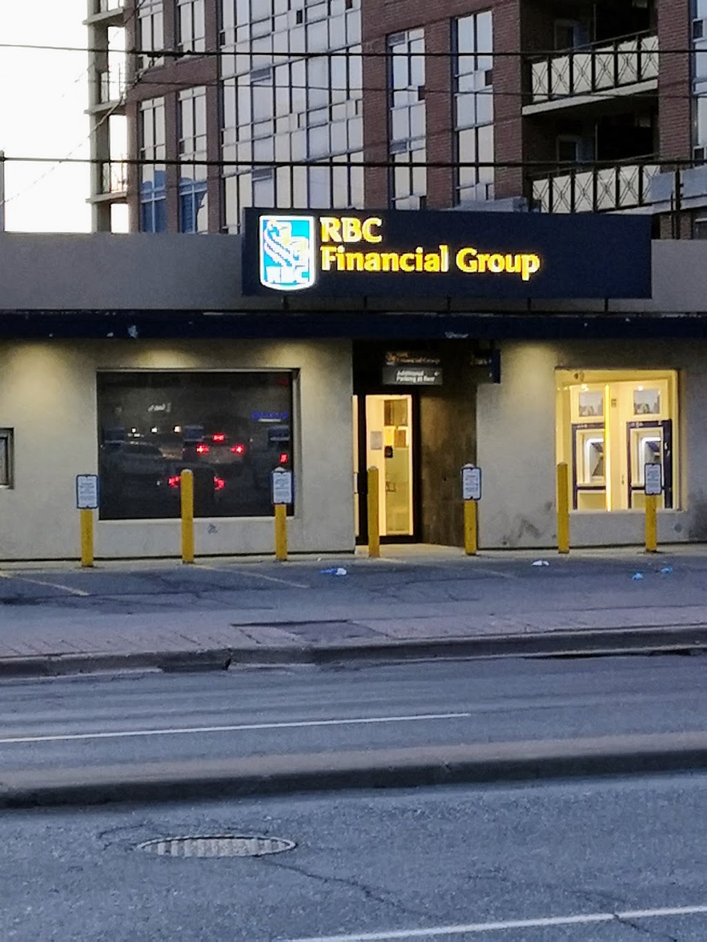 RBC Royal Bank | atm | 2766 Keele St, North York, ON M3M 2G2, Canada | 4166362030 OR +1 416-636-2030