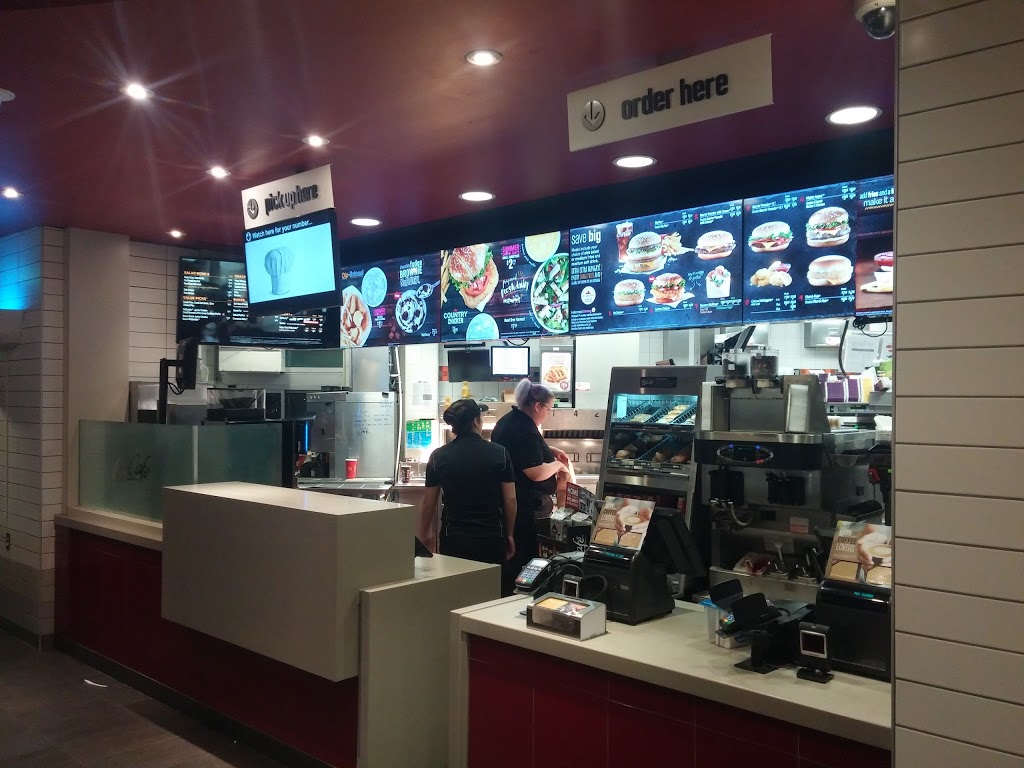 McDonalds | 1460 Henderson Hwy, Winnipeg, MB R2G 1N4, Canada | Phone: (204) 949-6074