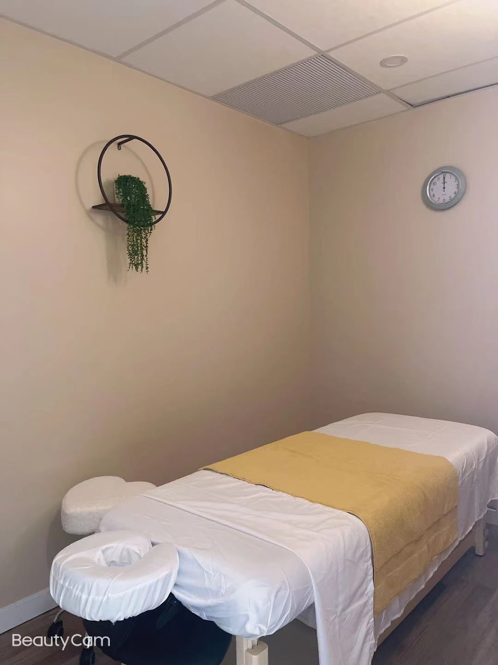 H2O Spa Ottawa | 1119 Meadowlands Dr Unit H, Nepean, ON K2E 6J5, Canada | Phone: (613) 228-1888