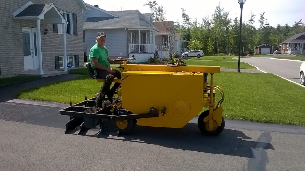 Add name in french | 108 19 avenue Nord, Saint-Ambroise-de-Kildare, QC J0K 1C0, Canada | Phone: (450) 365-5359