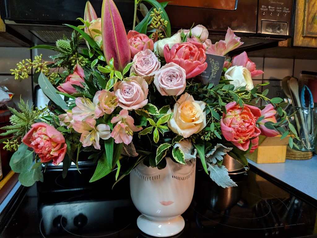 Black Earth Floral Gallery | 5149 Country Hills Blvd NW, Calgary, AB T3A 5K8, Canada | Phone: (403) 452-9707