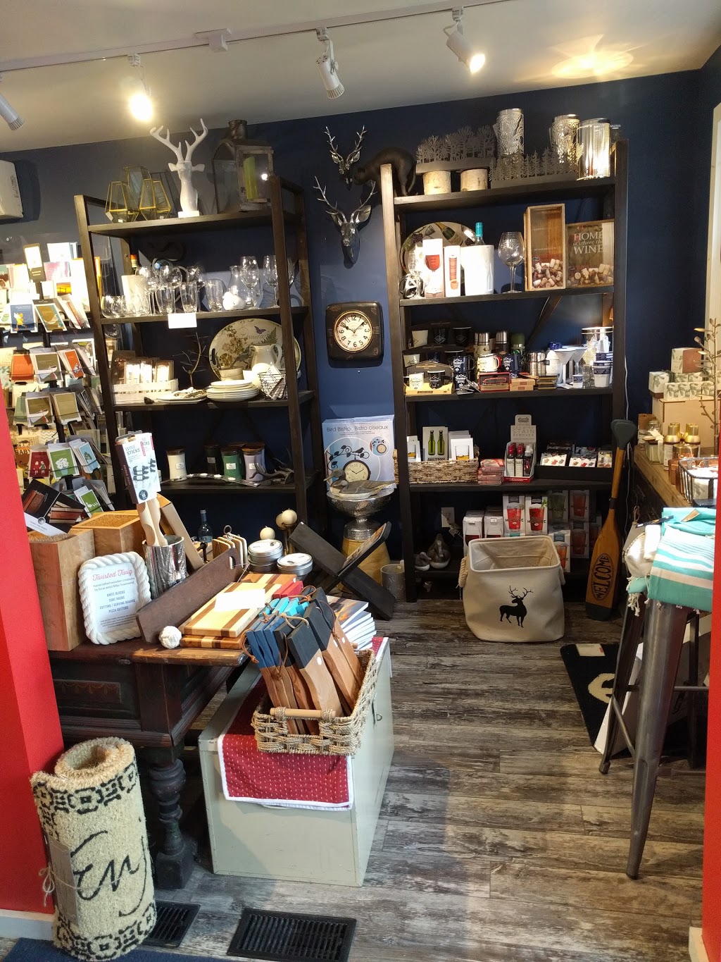 Up River Trading Co | 106 Bobcaygeon Rd, Minden, ON K0M 2A1, Canada | Phone: (705) 286-1015