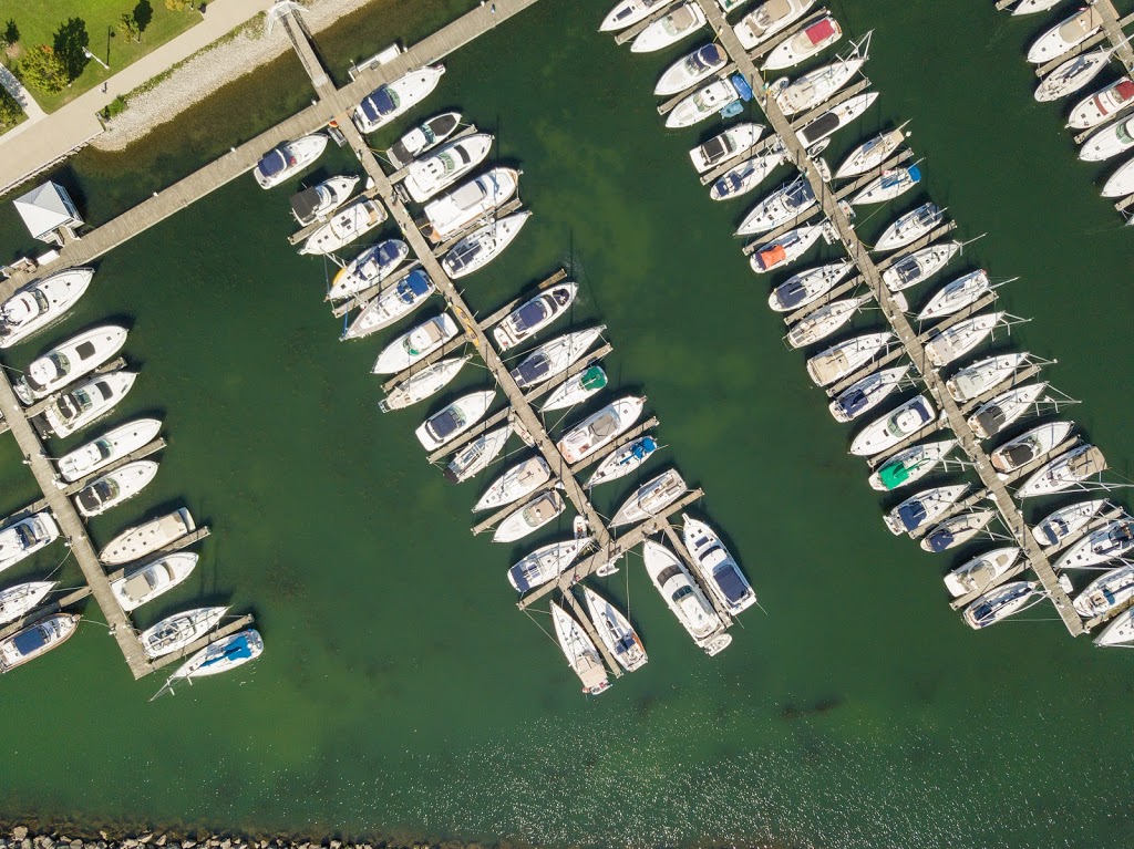 Drone Vantage Canada | 2445 Adamvale Crescent, Oakville, ON L6M 0E1, Canada | Phone: (289) 300-0408