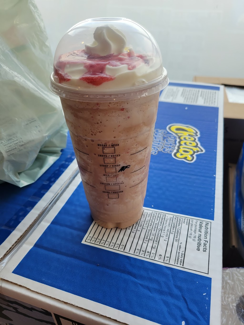 Starbucks | 100 McArthur Ave., Ottawa, ON K1L 6P9, Canada | Phone: (613) 744-0705
