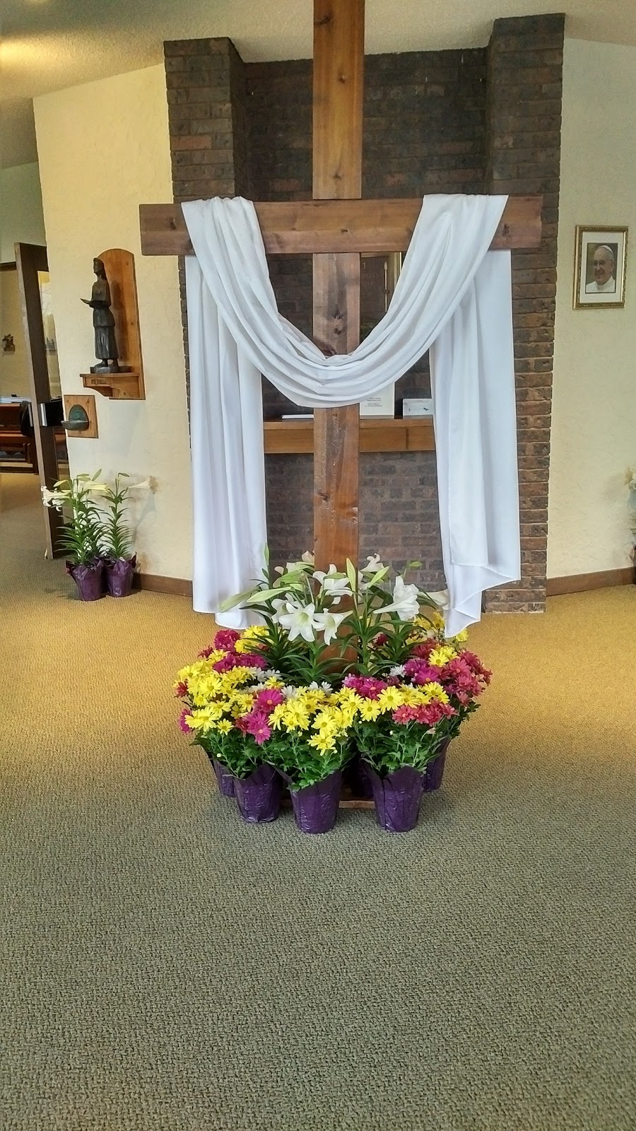 St. Julia Catholic Church | 251 Glenridge Ave, St. Catharines, ON L2T 3K2, Canada | Phone: (905) 684-5603