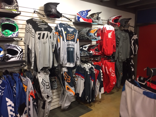 WSL Sport & Leisure | 1272 Dugald Rd, Winnipeg, MB R2J 0H2, Canada | Phone: (204) 987-5640
