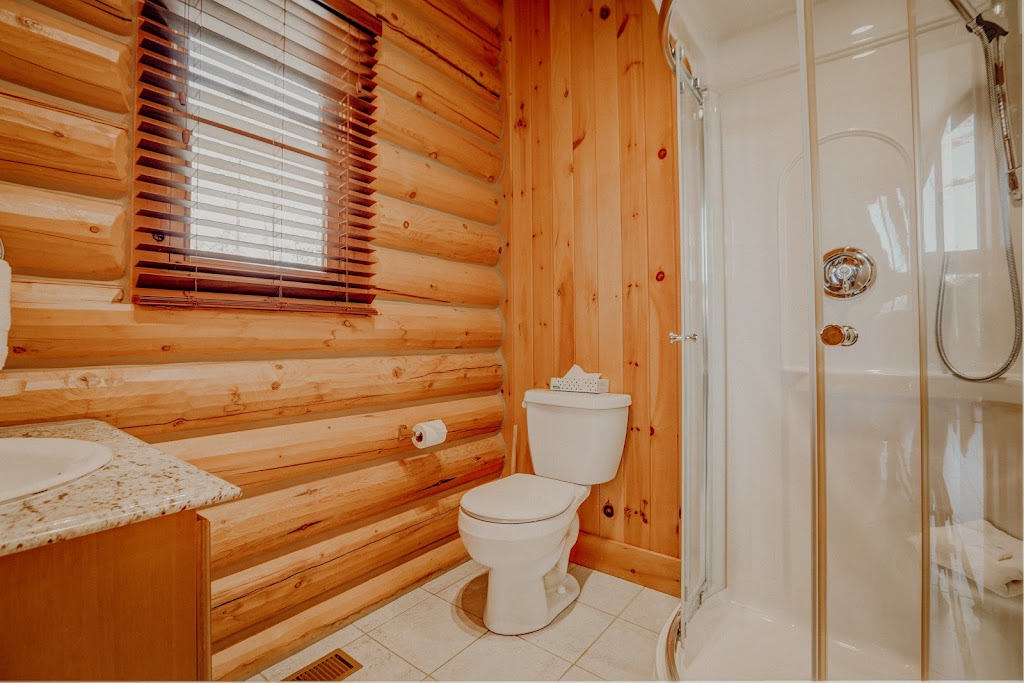 Chalet no. 66 by Fiddler Lake Resort® (Lapin-Rabit) | 35 Chem. Fiddleridge Resort, Mille-Isles, QC J0R 1A0, Canada | Phone: (800) 721-0371