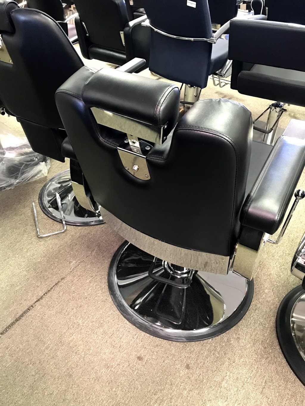 Abmilk barber Shop and Nails | 1927, Toronto, ON M6N 1C3, Canada | Phone: (647) 705-2393