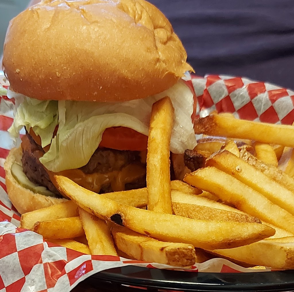 Fort Anne Cafe | 298 St George St, Annapolis Royal, NS B0S 1A0, Canada | Phone: (902) 532-5254