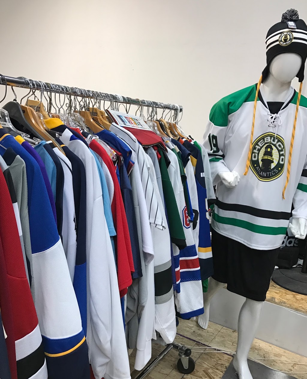 Nova Trophy | 114 Chain Lake Dr, Halifax, NS B3S 1B1, Canada | Phone: (902) 455-0056