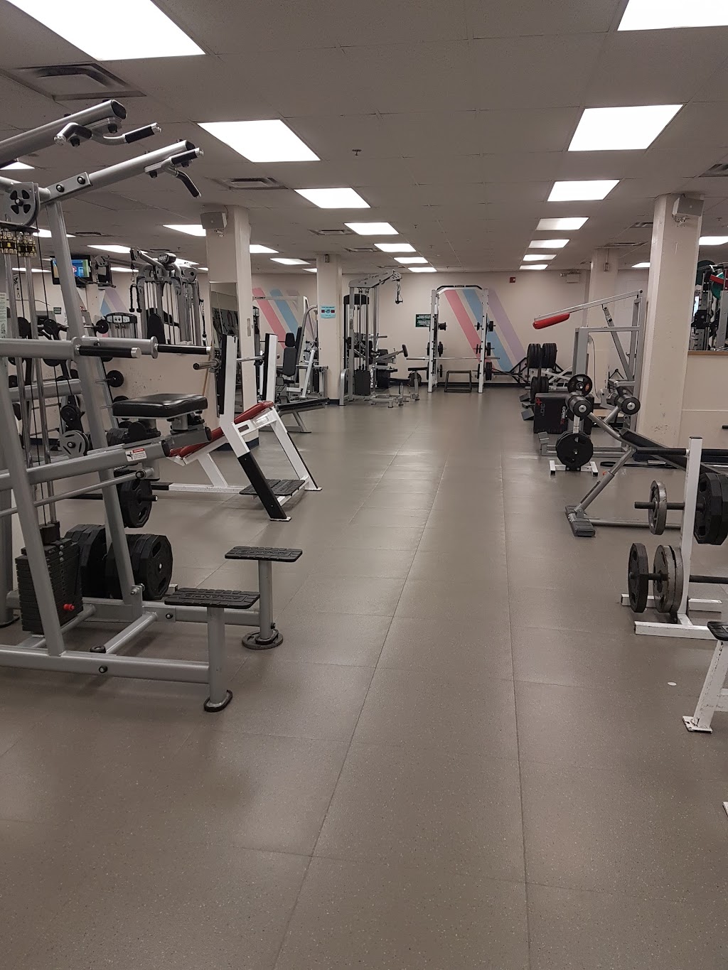 Bldg 90, 17 Wing | 3Y5, 680 Whytewold Rd, Winnipeg, MB R3J 3T3, Canada | Phone: (204) 833-2500 ext. 5139
