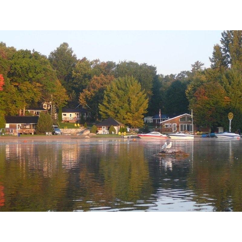 Oak Bay Resort | 24 George St, Buckhorn, ON K0L 1J0, Canada | Phone: (705) 657-8872