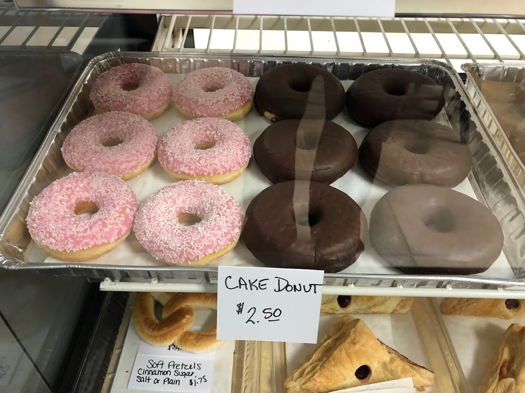 Lighthouse Cafe | 2410 Pointe Tremble Rd, Clay Township, MI 48001, USA | Phone: (810) 671-2145