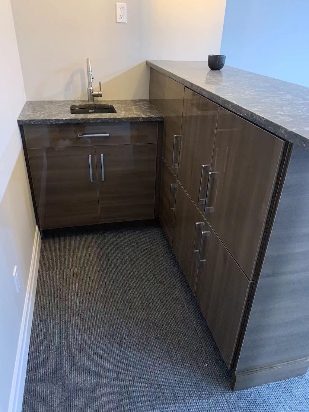 A+ Value Cabinetry & Countertops | 1174 Sanford St, Winnipeg, MB R3E 2Z9, Canada | Phone: (204) 869-5665