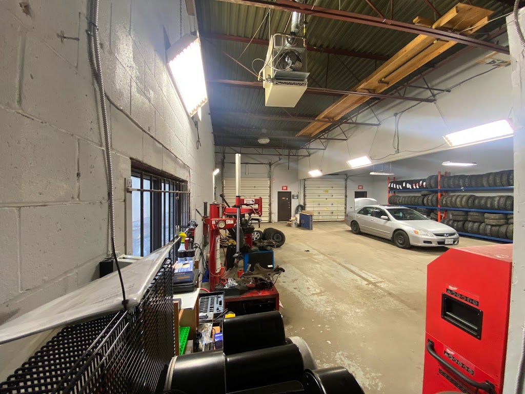 Tire Hut | 197 Bloor St E unit 2, Oshawa, ON L1H 3M3, Canada | Phone: (289) 675-3399