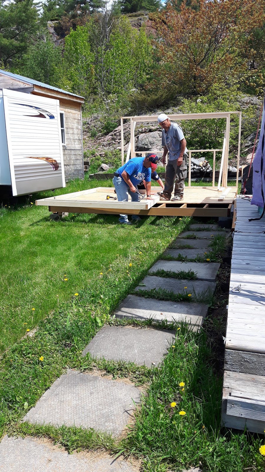 Green Bay Lodge & Trailer Camp | 463 Green Bay Rd, Noëlville, ON P0M 2N0, Canada | Phone: (705) 898-2747