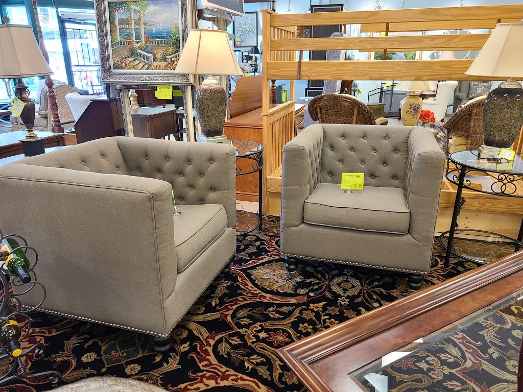 The Singing Lady Consignment Emporium | 781 The Queensway, Etobicoke, ON M8Z 6A8, Canada | Phone: (416) 234-9330