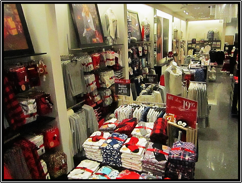La Vie en Rose Bower Place Mall | 4900 Molly Banister Dr #103, Red Deer, AB T4R 1N9, Canada | Phone: (403) 340-1959