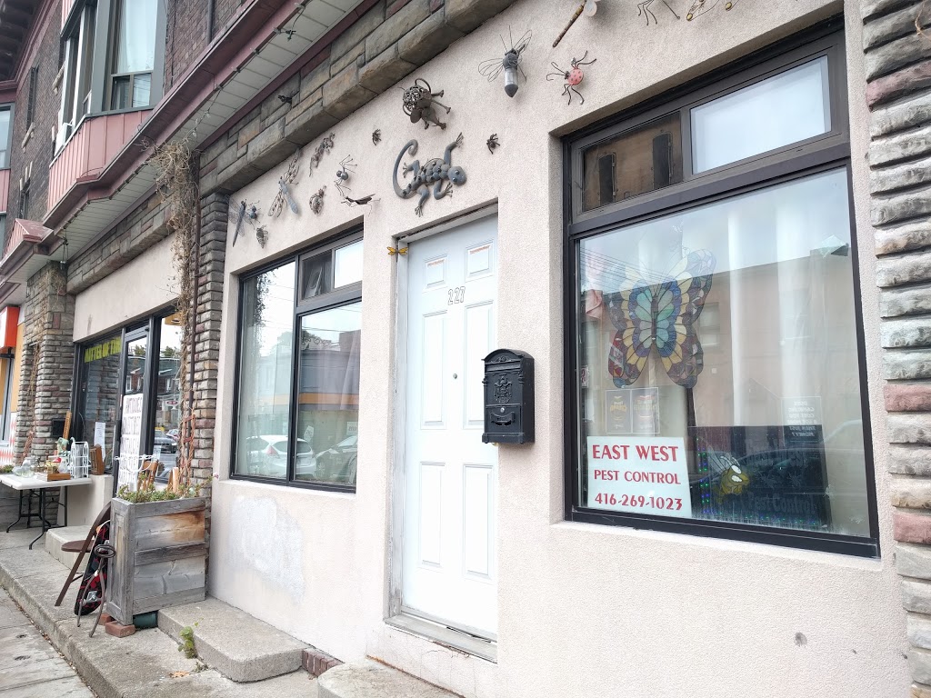 East West Pest Control | 3559 St Clair Ave E, Scarborough, ON M1K 1L6, Canada | Phone: (416) 269-1023