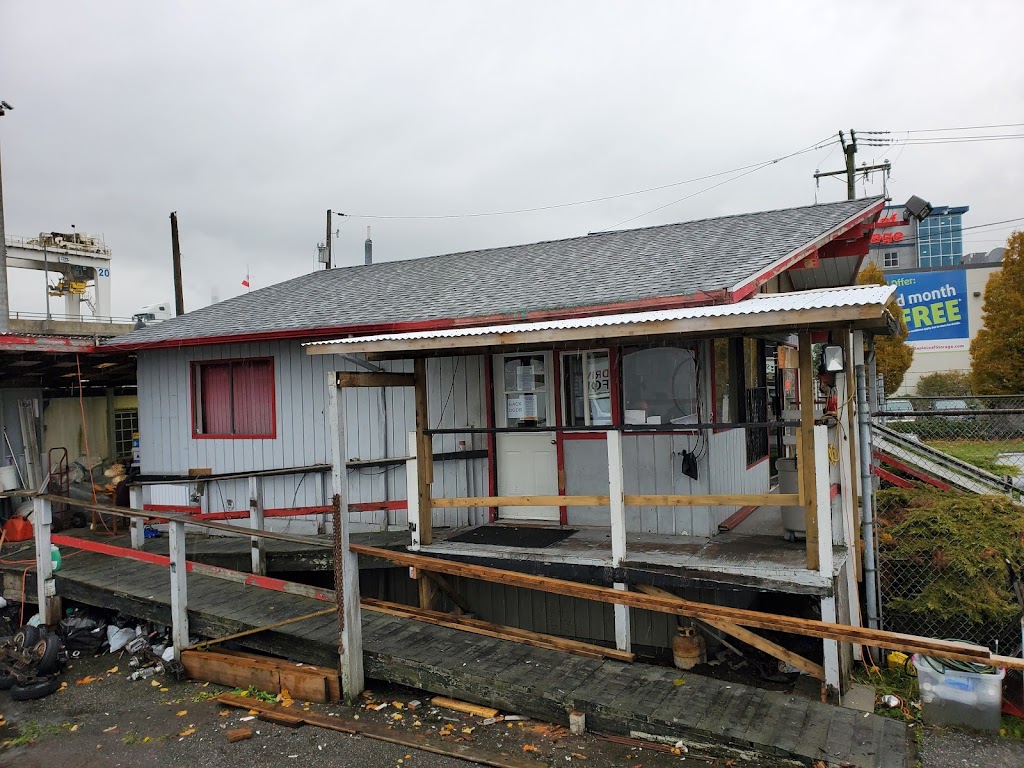 Drake Towing | 1553 Powell St, Vancouver, BC V5L 5C3, Canada | Phone: (604) 251-3344