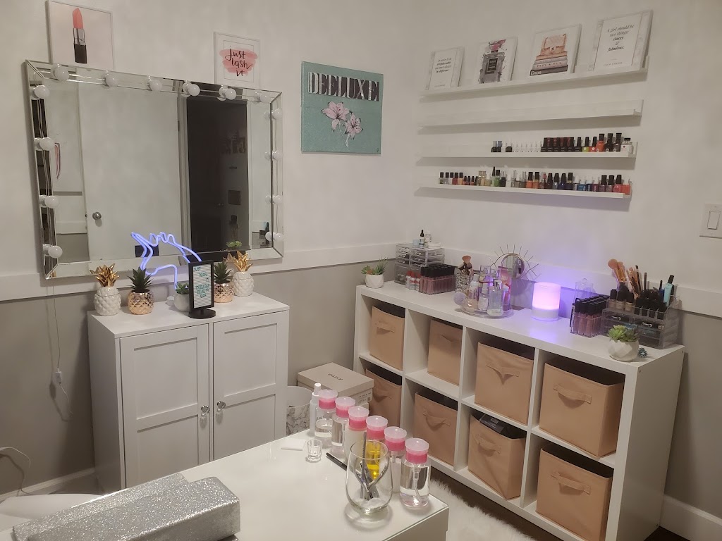 DeeLuxe Beauty Bar | 13847 79 Ave, Surrey, BC V3W 2Z1, Canada | Phone: (604) 355-0968