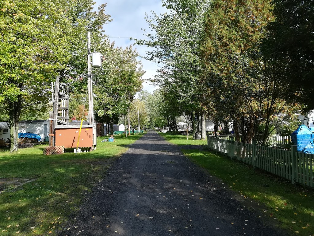 Camping Saint-Emmanuel | 48 Chemin St - Emmanuel, Coteau-du-Lac, QC J0P 1B0, Canada | Phone: (450) 763-5390