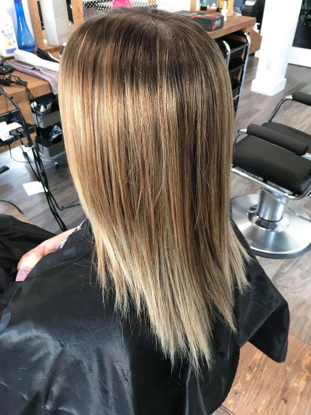 La Rouquine Coiffure Boutique | 1554 Rue King E, Sherbrooke, QC J1G 1E9, Canada | Phone: (819) 791-5591