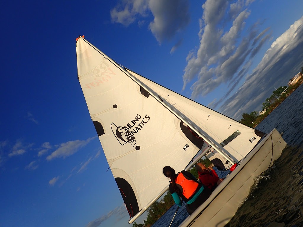 Sailing Fanatics | 14 Regatta Rd, Toronto, ON M5A 0B7, Canada | Phone: (647) 361-1781