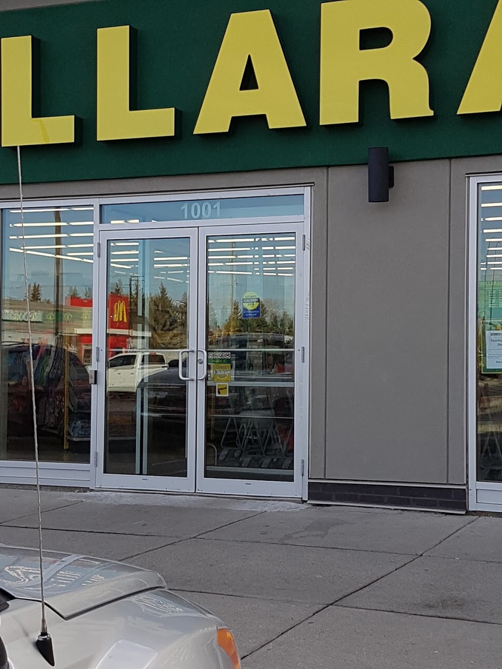 Dollarama | 2220 68th Street N.E, Monterrey Square NE, Calgary, AB T1Y 6T2, Canada | Phone: (403) 798-8252