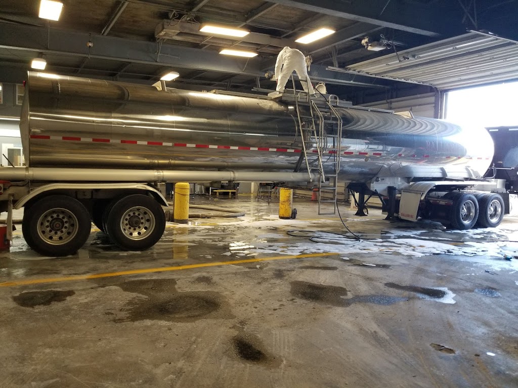 Buffalo Truck Wash | 75 Miami St, Buffalo, NY 14204, USA | Phone: (716) 842-0705