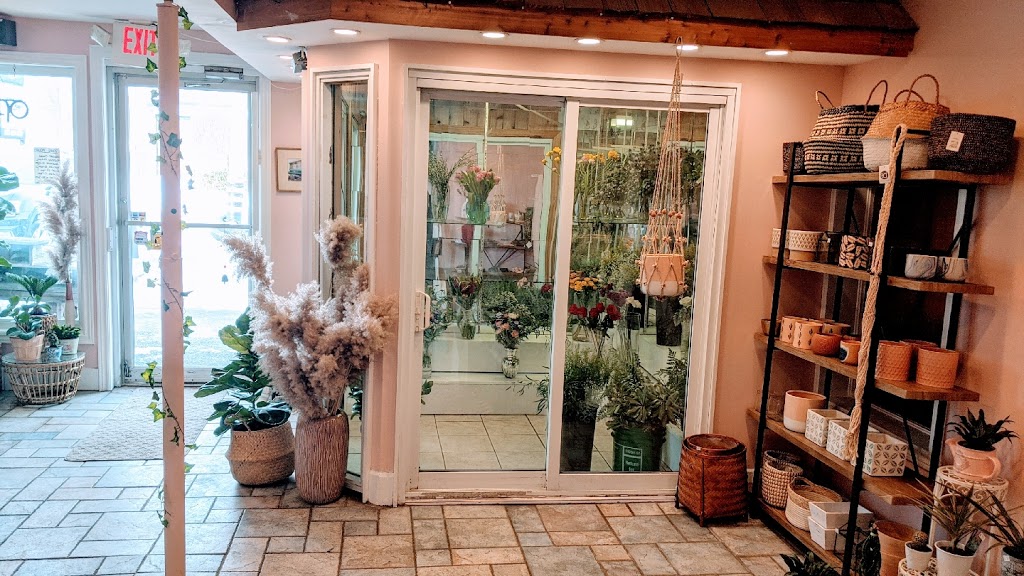 Lace & BIRCH Flower Shop | 1467 Centre Rd, Carlisle, ON L0R 1H2, Canada | Phone: (905) 690-1414