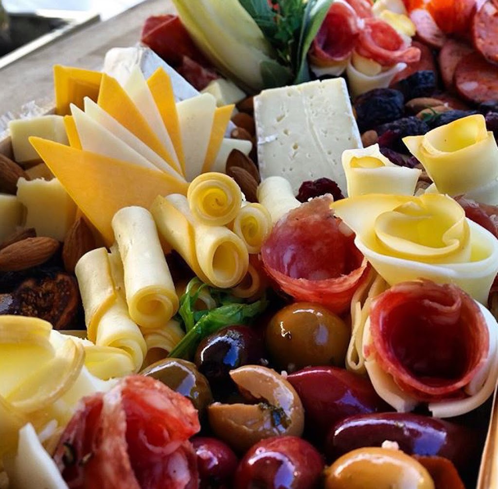 Swich Cafe | 644 Queensbury Ave, North Vancouver, BC V7L 3V6, Canada | Phone: (604) 973-0133