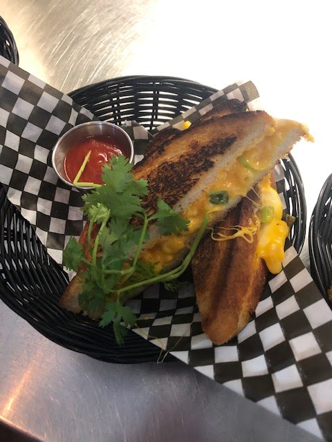 Taphouse Craft Beer + Kitchen | 34 Mill St, Orangeville, ON L9W 2M3, Canada | Phone: (519) 940-3395