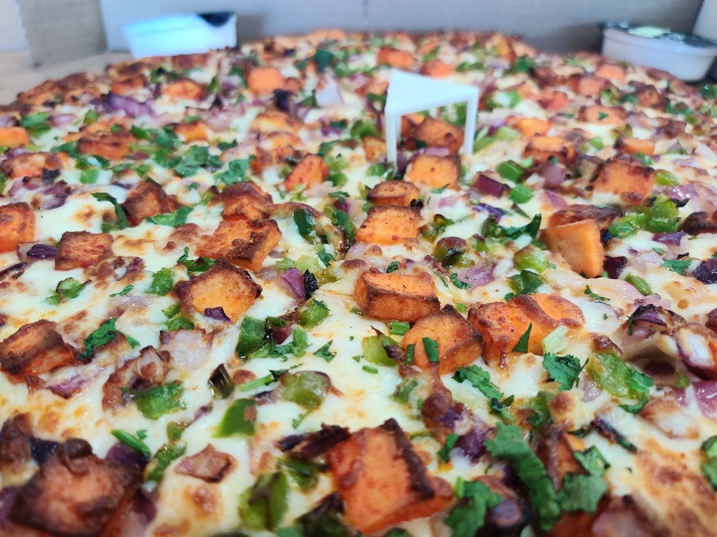 AY pizza | 550 Queen St W #5, Brampton, ON L6X 3E1, Canada | Phone: (905) 452-9596