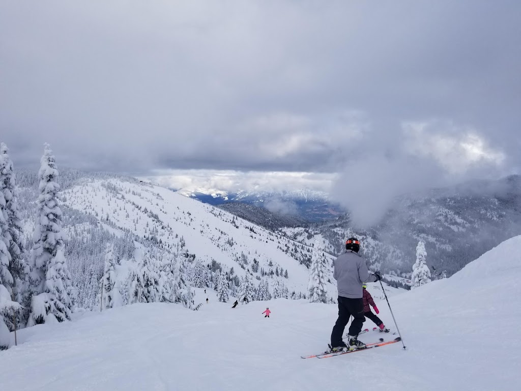 Sasquatch Mountain Resort | 20955 Hemlock Valley Rd, Agassiz, BC V0M 1A1, Canada | Phone: (604) 797-4411