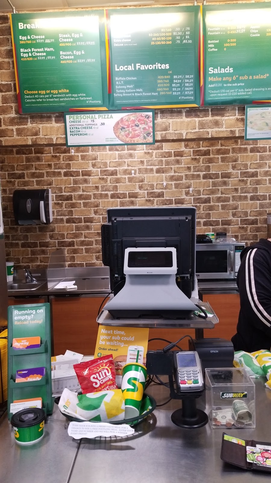 Subway | 320 US Route 2 North, Alburg, VT 05440, USA | Phone: (802) 796-3087