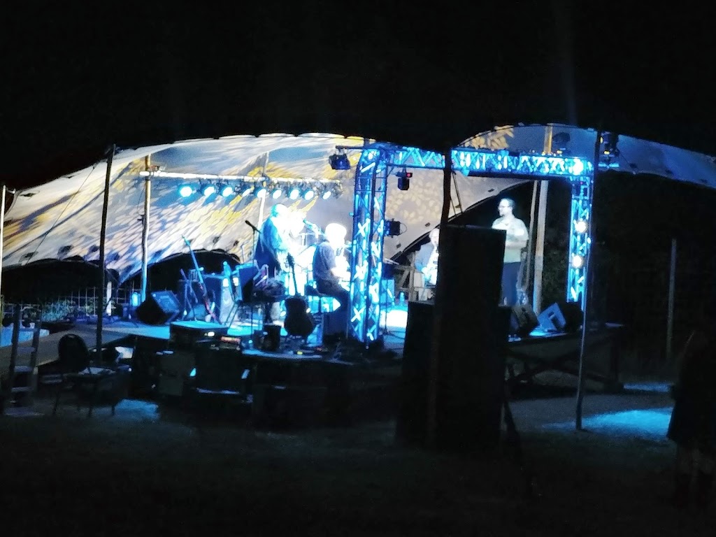 Gabriola Commons | 675 N Rd, Gabriola, BC V0R 1X3, Canada | Phone: (250) 247-9977