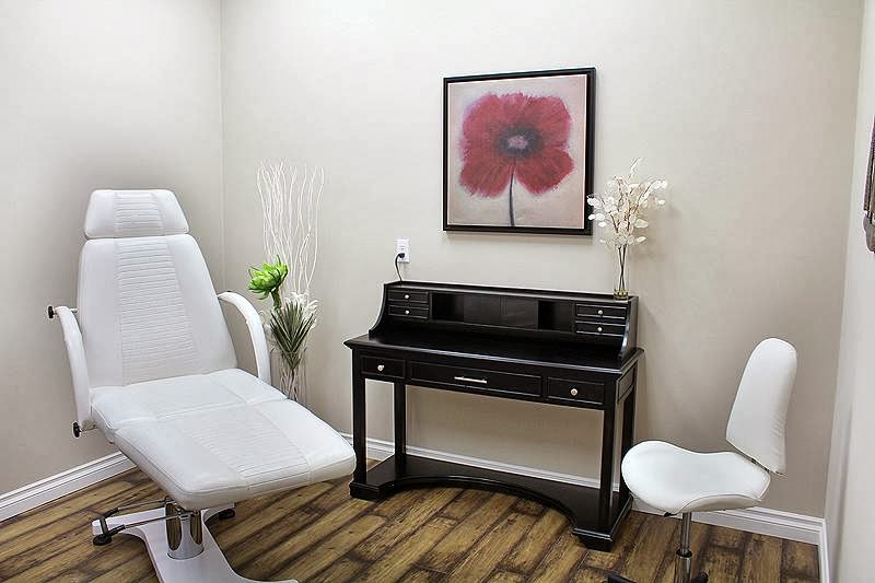 Martins Rejuvenation Centre | 526 Bryne Dr, Barrie, ON L4N 9P6, Canada | Phone: (705) 735-0639