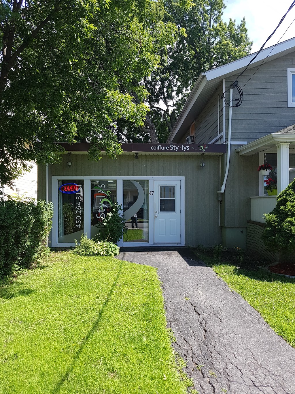 Coiffure Sty-Lys | 47, rue Wellington, Huntingdon, QC J0S 1H0, Canada | Phone: (450) 264-3151