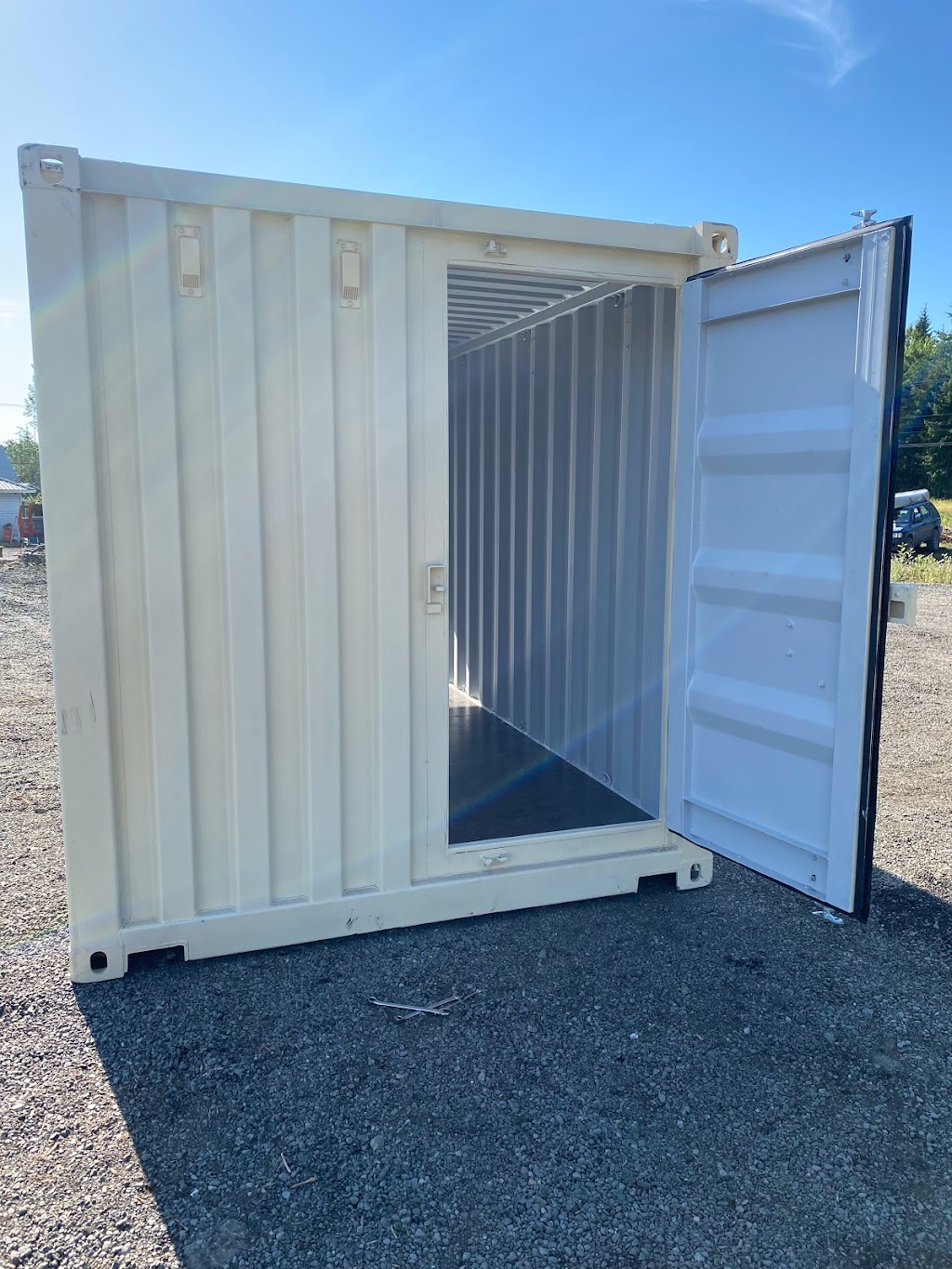 Above & Beyond Mini Storage | 2310 Macaulay Rd, Black Creek, BC V9J 1B5, Canada | Phone: (250) 897-5254