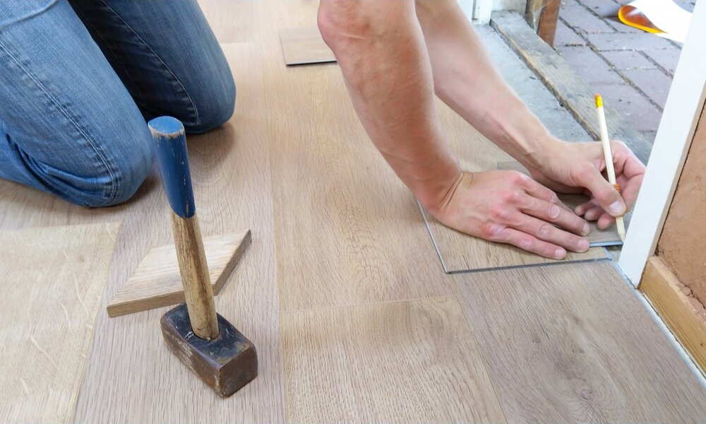 Flooring Leader | 61 McNaughton Ave, Wallaceburg, ON N8A 1R9, Canada | Phone: (519) 628-5853