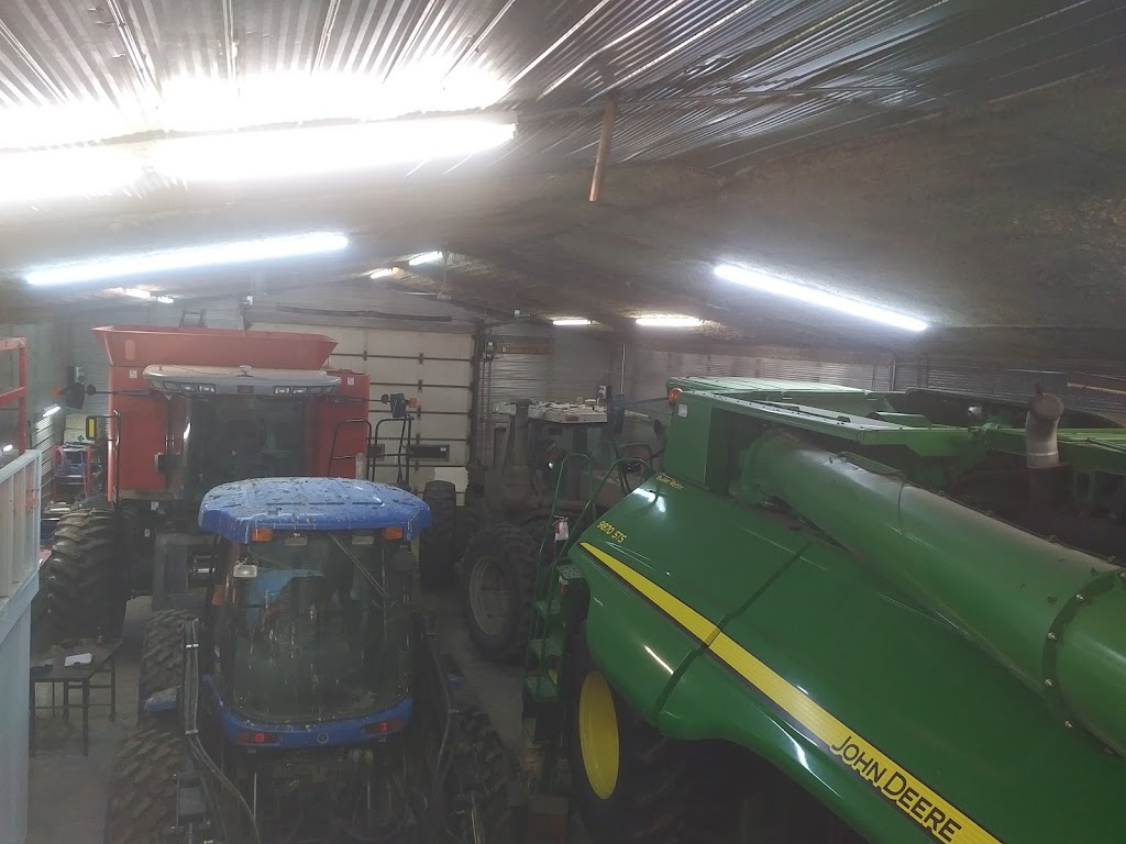 4/44 Services | 95 SK-4, Elrose, SK S0L 0Z0, Canada | Phone: (306) 378-4444
