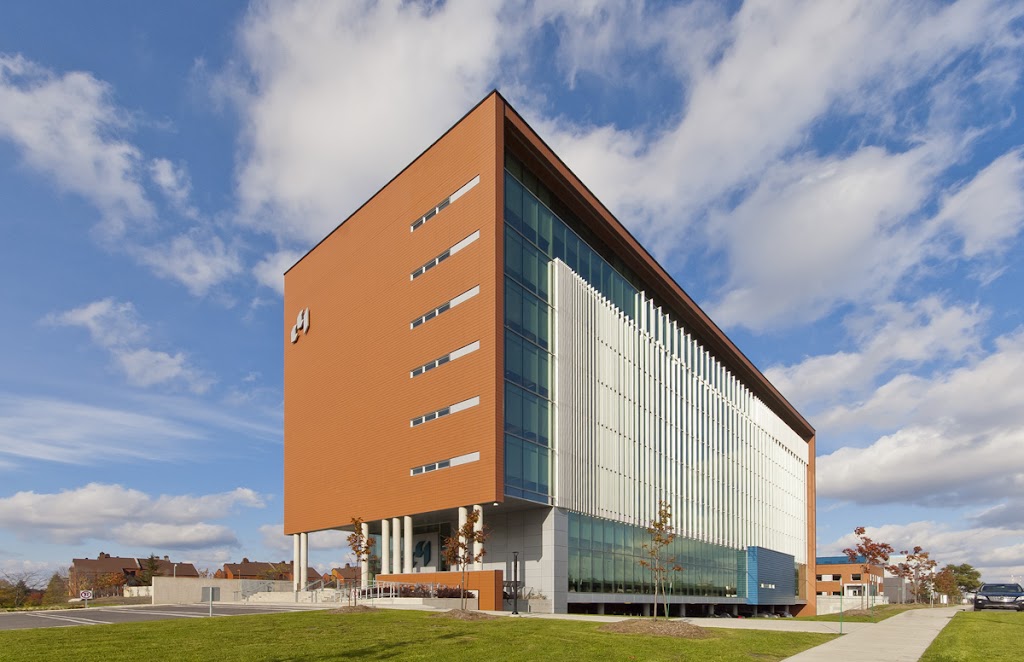 CCQ - Montréal | 1201 Boul Crémazie E, Montréal, QC H2M 0A6, Canada | Phone: (888) 842-8282