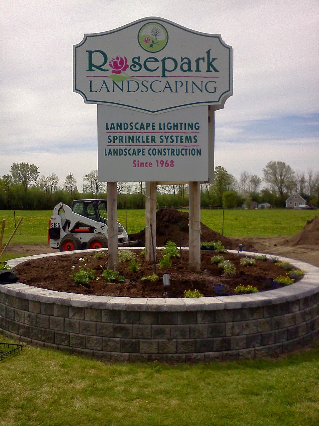Rosepark Landscaping Ltd | 3730 ON-35 n, Cameron, ON K0M 1G0, Canada | Phone: (705) 359-1112