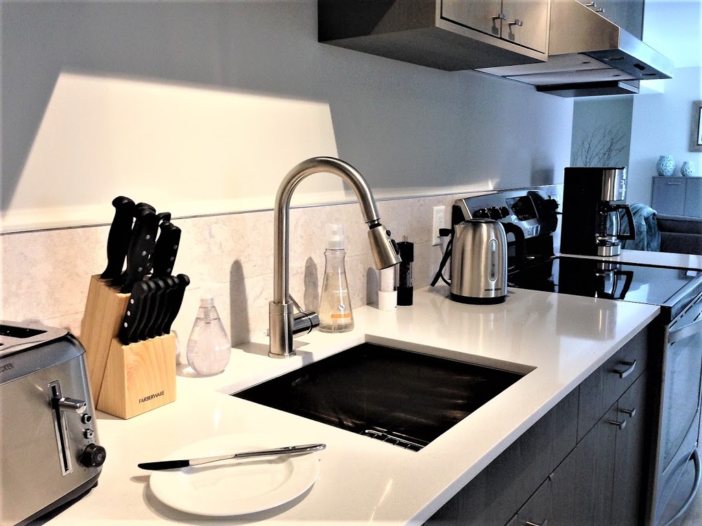 Muskoka Sky Bed and Breakfast Suite | 209 Swallowdale Rd, Huntsville, ON P1H 0A5, Canada | Phone: (705) 788-4842