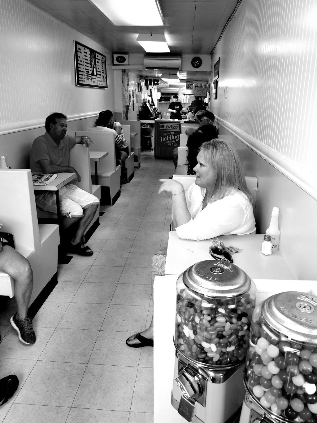 Cantine Hurteau Enr | 112 Avenue de lHôtel-Dieu, Sorel-Tracy, QC J3P 1L4, Canada | Phone: (450) 743-5088