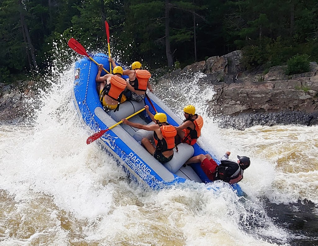 Rafting Momentum | 1041 QC-148, Bryson, QC J0X 1H0, Canada | Phone: (800) 690-7238
