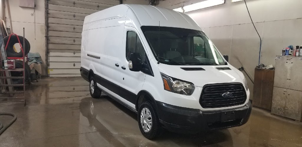 Jamieson Surplus Centre | 836 Courtland Ave E, Kitchener, ON N2C 1K3, Canada | Phone: (519) 577-5617